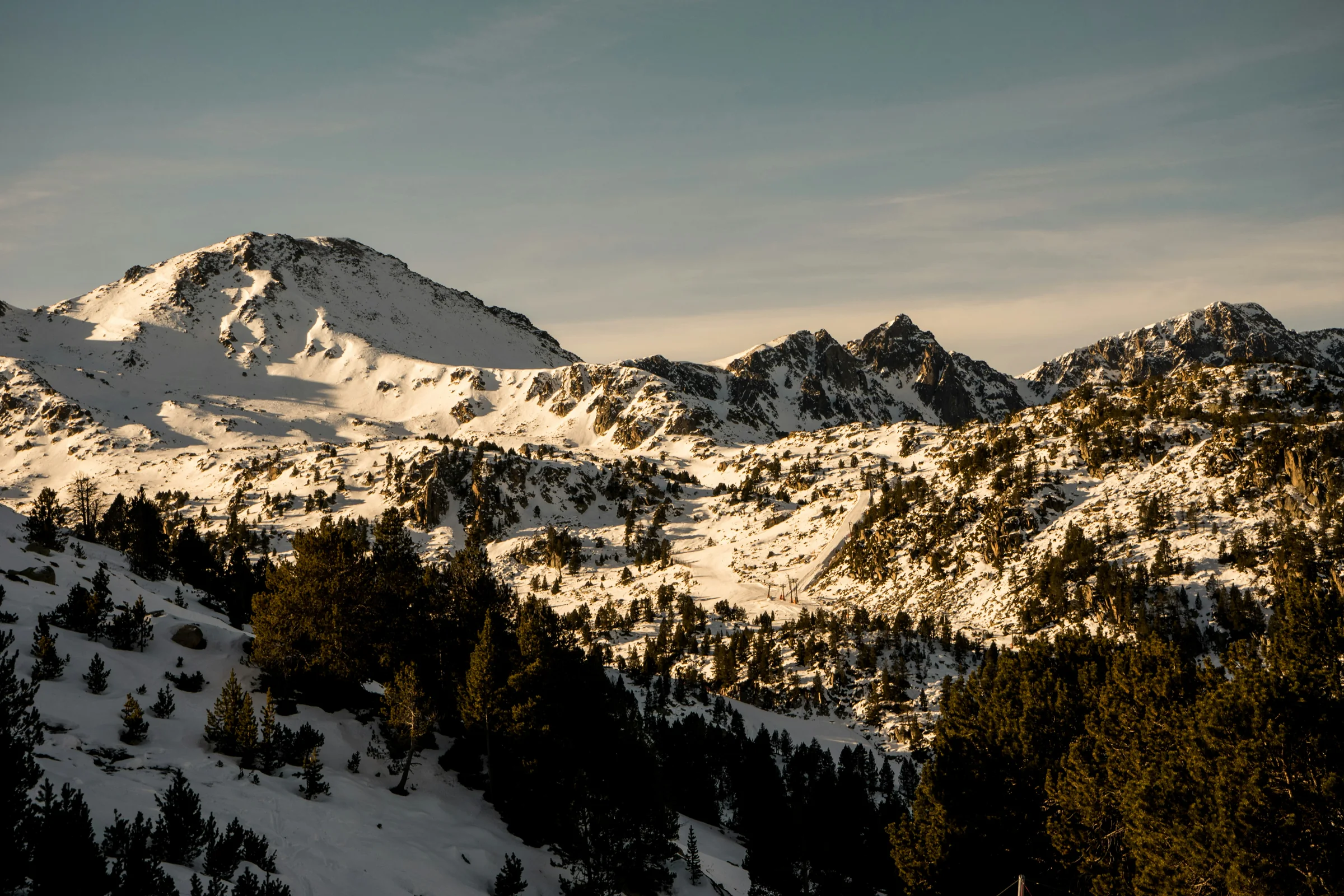 Montañas nevadas de Andorra